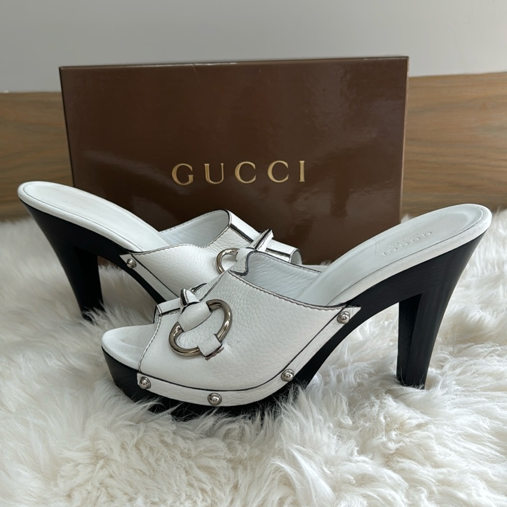 GUCCI size 9 platform